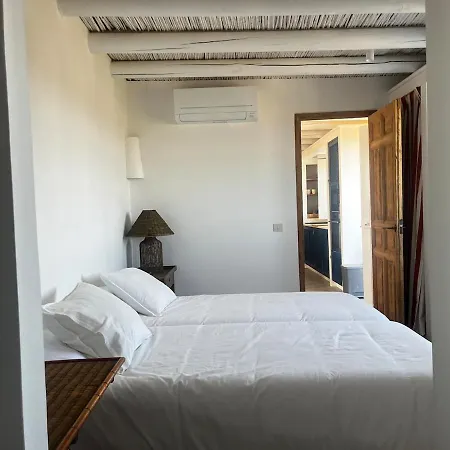 Semesterbostad House *