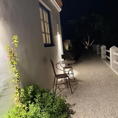 Semesterbostad House