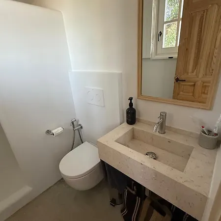 Semesterbostad House *